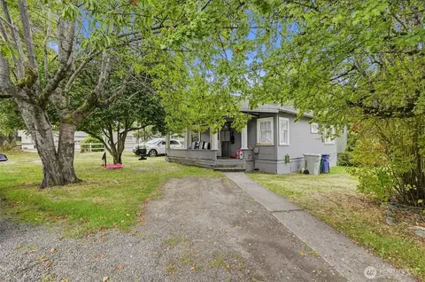 1503 Davis Ave S, Renton, WA 98055