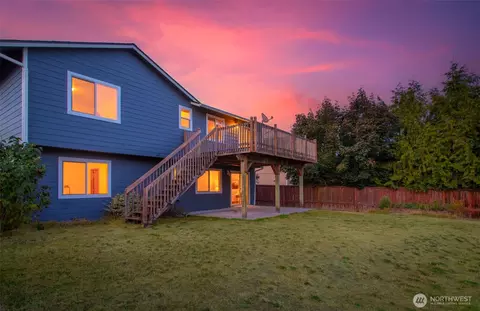 Exterior - 7417 3rd Dr W, Everett, WA 98203 photo 7 of 13