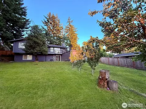 2000 NE 27th St, Renton, WA 98056