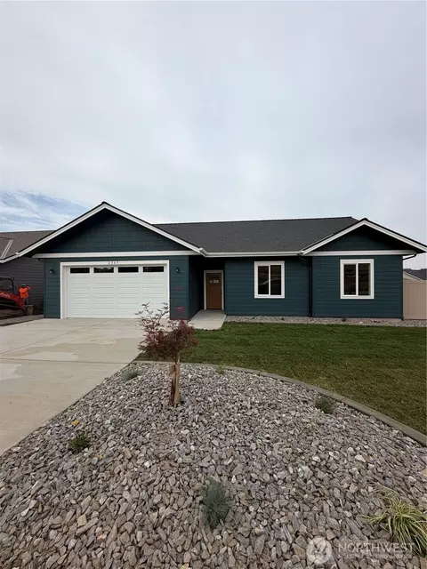 2507 Plateau Dr, East Wenatchee, WA 98802
