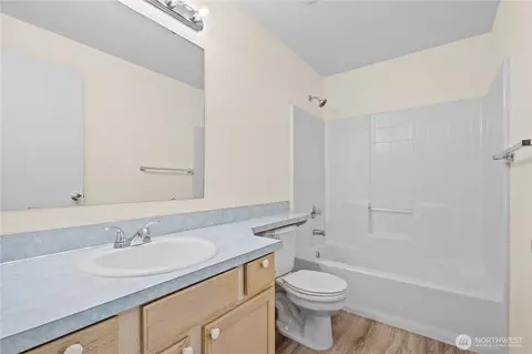 Bath - 19717 14th Ave E, Spanaway, WA 98387 photo 3 of 3