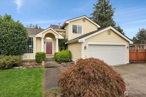 19805 E 122nd St, Bonney Lake, WA 98391