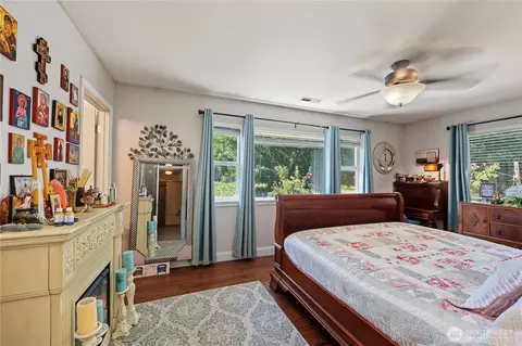 Bedroom - 378 Griffith Farm Rd, Sequim, WA 98382 photo 3 of 4