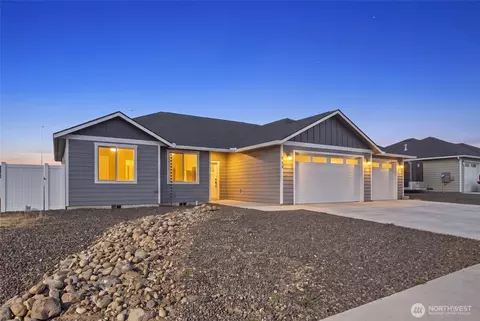 913 6th Ave NE, Ephrata, WA 98823