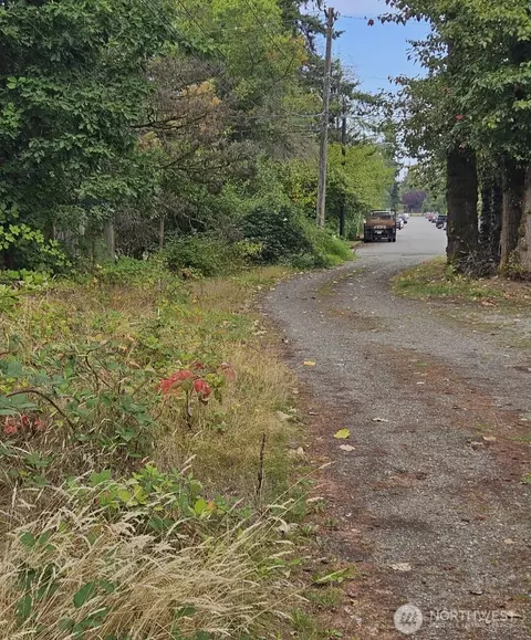 9114 E St, Tacoma, WA 98445