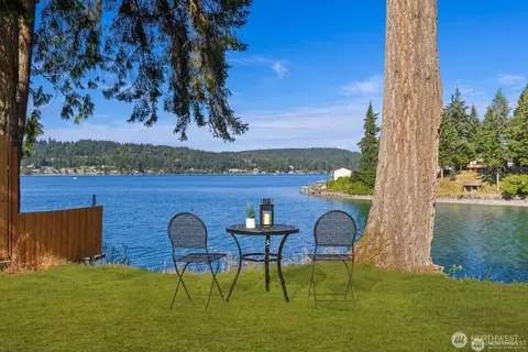 16468 Thorpe Rd NE, Poulsbo, WA 98370