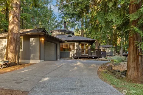 761 Kala Point Dr, Port Townsend, WA 98368