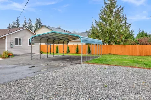 Exterior - 124 167th Pl SW, Bothell, WA 98012 photo 6 of 7