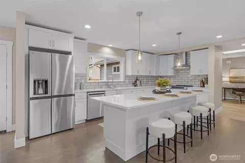 Kitchen - 124 167th Pl SW, Bothell, WA 98012 photo 2 of 5