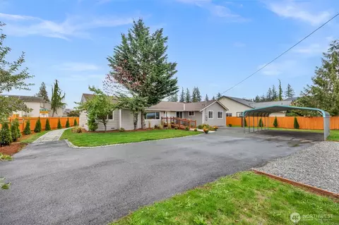 Exterior - 124 167th Pl SW, Bothell, WA 98012 photo 2 of 7