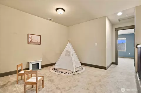 Entry Way - 2115 201st Pl SE #J2, Bothell, WA 98012 photo 2 of 2
