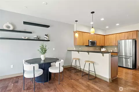 Dining - 2115 201st Pl SE #J2, Bothell, WA 98012 photo 1 of 1