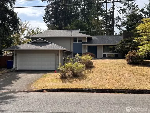 16613 NE 18th St, Bellevue, WA 98008