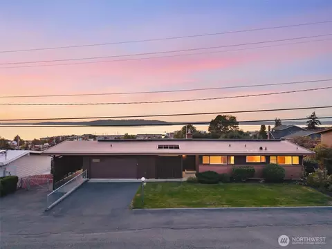 22545 10th Ave S, Des Moines, WA 98198