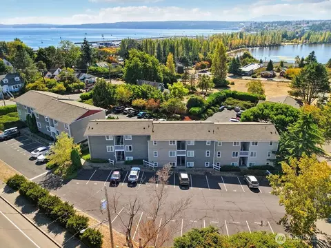 1930 Lawrence St #30, Port Townsend, WA 98368