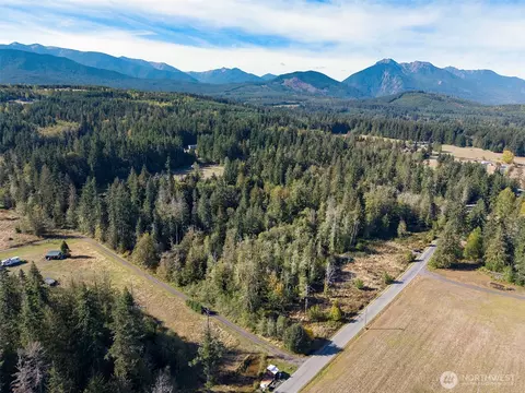 376 Gellor Rd, Port Angeles, WA 98362