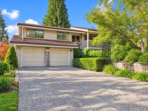 5807 142nd Pl SE, Bellevue, WA 98006