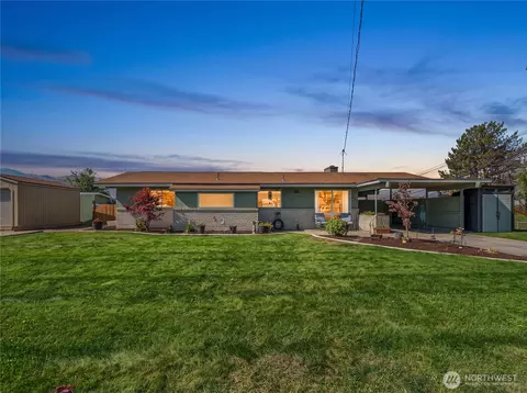1226 N Ashland Ave, East Wenatchee, WA 98802
