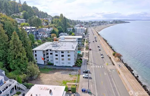 2104 Alki Ave SW #205, Seattle, WA 98116