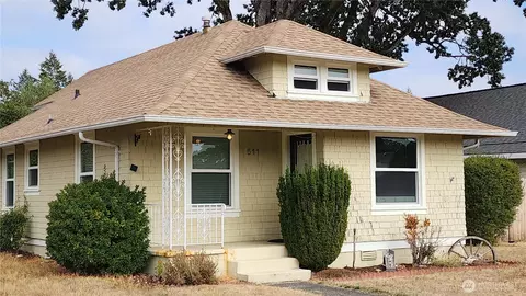 511 Louviers Ave, Dupont, WA 98327