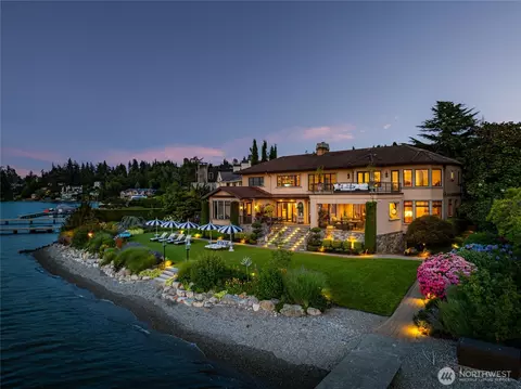 5904 SE 20th St, Mercer Island, WA 98040