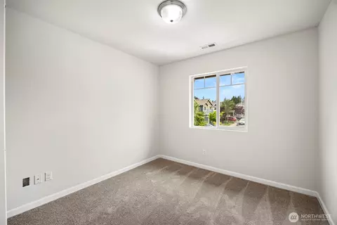 Bedroom - 3228 177th Pl SE, Bothell, WA 98012 photo 1 of 4