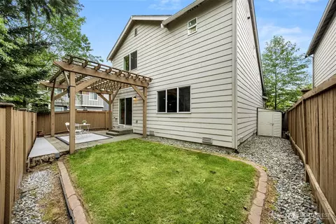 Exterior - 3228 177th Pl SE, Bothell, WA 98012 photo 4 of 4