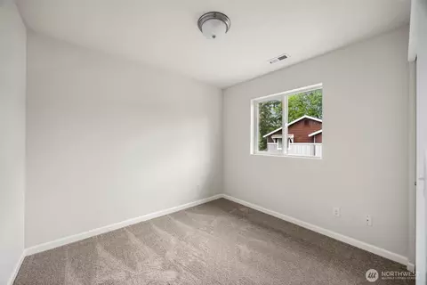 Bedroom - 3228 177th Pl SE, Bothell, WA 98012 photo 2 of 4