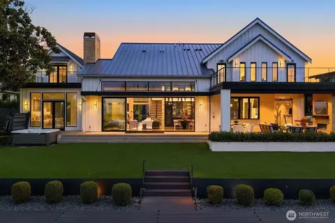 15 Crescent Ky, Bellevue, WA 98006