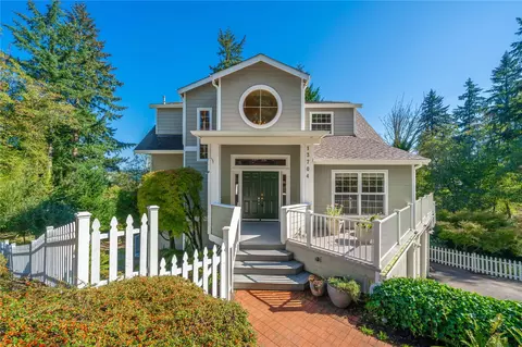 13704 120th St E, Puyallup, WA 98374