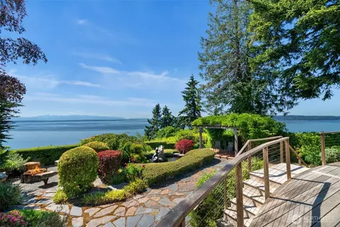 11912 Marine View Dr, Edmonds, WA 98026