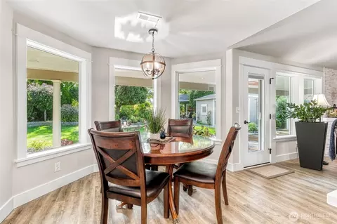 Dining - 2336 Hawk Dr, Walla Walla, WA 99362 photo 2 of 3