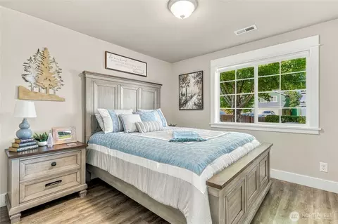 Bedroom - 2336 Hawk Dr, Walla Walla, WA 99362 photo 3 of 3