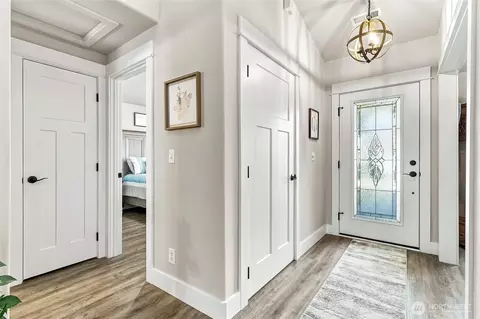 Entry Way - 2336 Hawk Dr, Walla Walla, WA 99362 photo 3 of 5