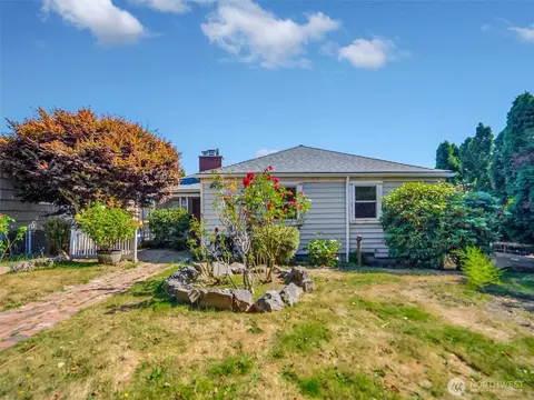 4044 39th Ave SW, Seattle, WA 98116