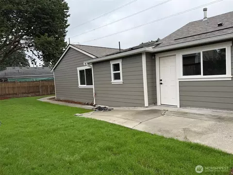 857 S 72nd St, Tacoma, WA 98408