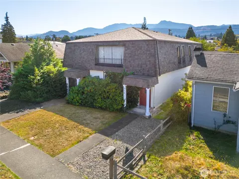 314 E 5th St, Port Angeles, WA 98362