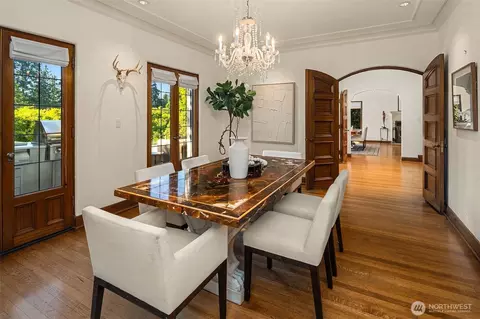 Dining - 1641 Windermere Dr E, Seattle, WA 98112 photo 4 of 5