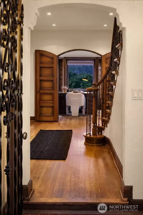 Entry Way - 1641 Windermere Dr E, Seattle, WA 98112 photo 2 of 4