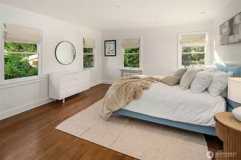Bedroom - 1641 Windermere Dr E, Seattle, WA 98112 photo 3 of 6