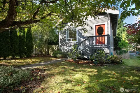 1147 Humboldt St, Bellingham, WA 98225