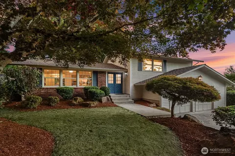 15003 NE 10th Pl, Bellevue, WA 98007