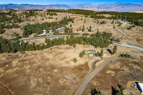 303 Sunset Way, East Wenatchee, WA 98802