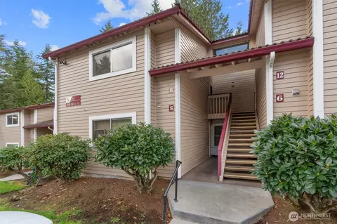 17535 150th Ct SE #N-11, Renton, WA 98058