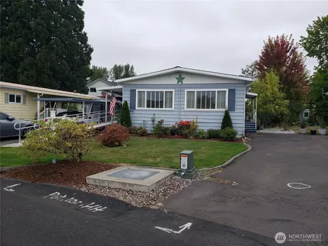 Exterior - 1181 Spruce Dr, Enumclaw, WA 98022 photo 1 of 4