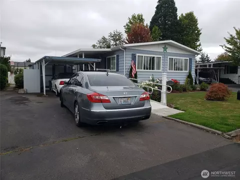 Exterior - 1181 Spruce Dr, Enumclaw, WA 98022 photo 2 of 4