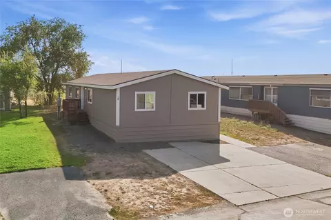 4000 Longview St NE #96, Moses Lake, WA 98837