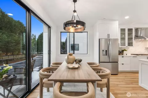 Dining - 932 Duchess Rd #B-1, Bothell, WA 98012 photo 3 of 3