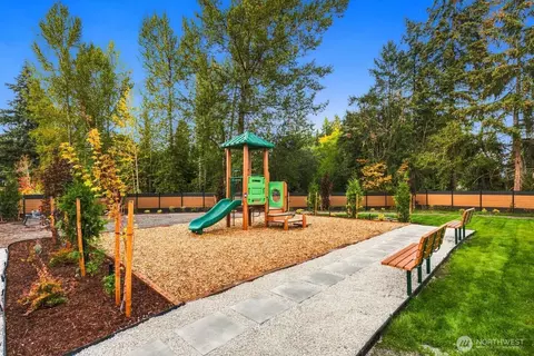 View/Area - 932 Duchess Rd #B-1, Bothell, WA 98012 photo 1 of 1