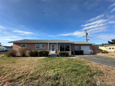 514 S Schneirla St, Moses Lake, WA 98837